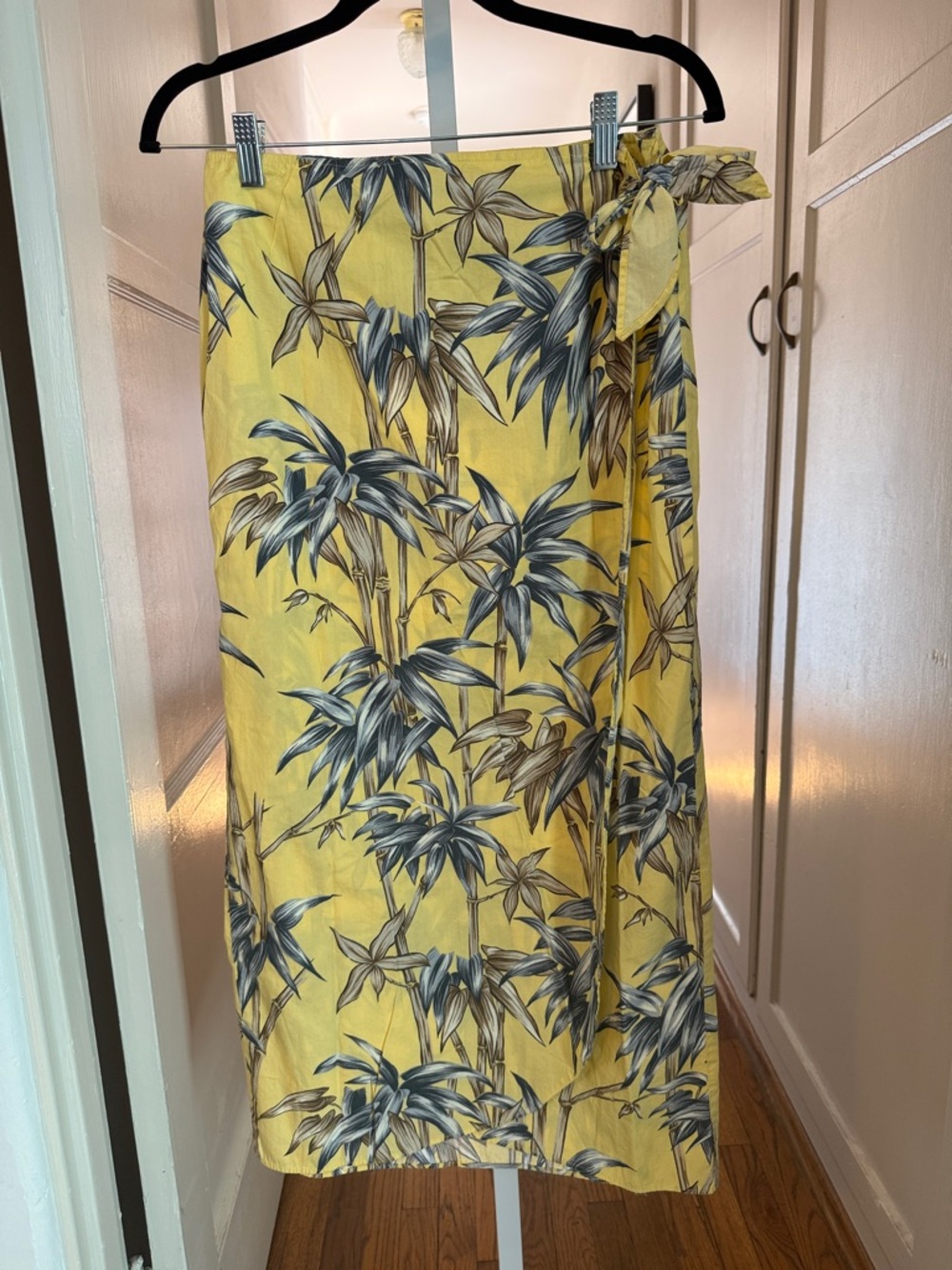 Hilo Hattie Yellow Tropical Bamboo Print Wrap Skirt
